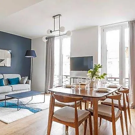 Hotel Cosy Le Bon Marche 4*