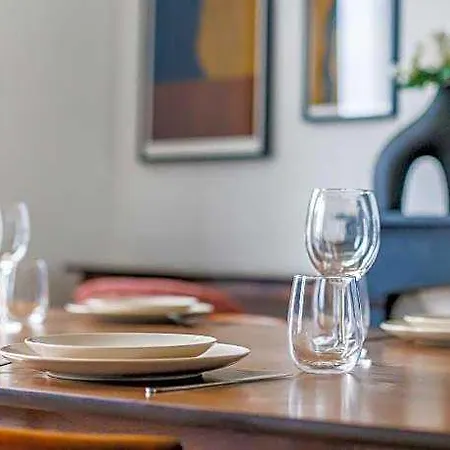 Cosy Le Bon Marche Hotel